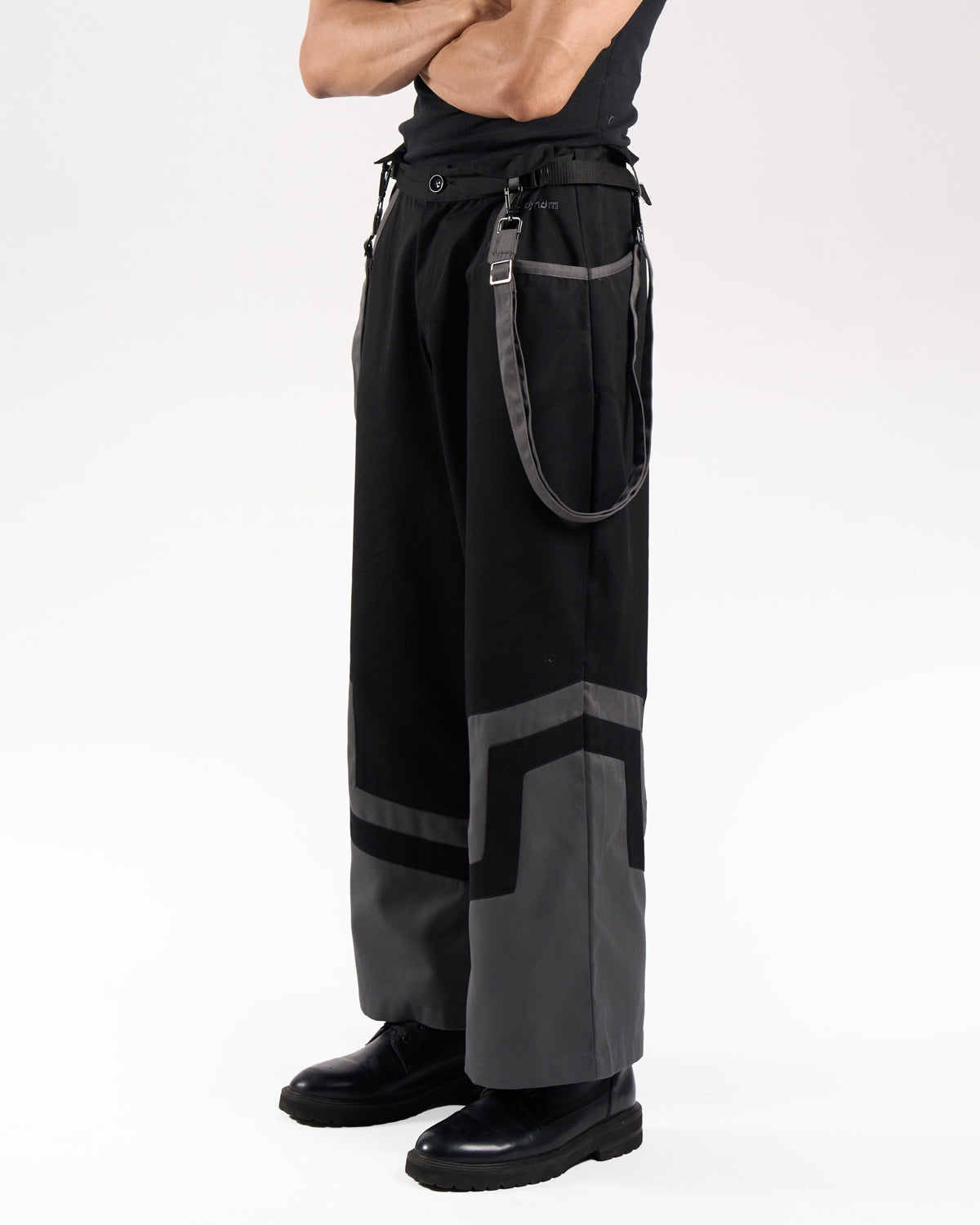 SYMMETRICAL PANTS