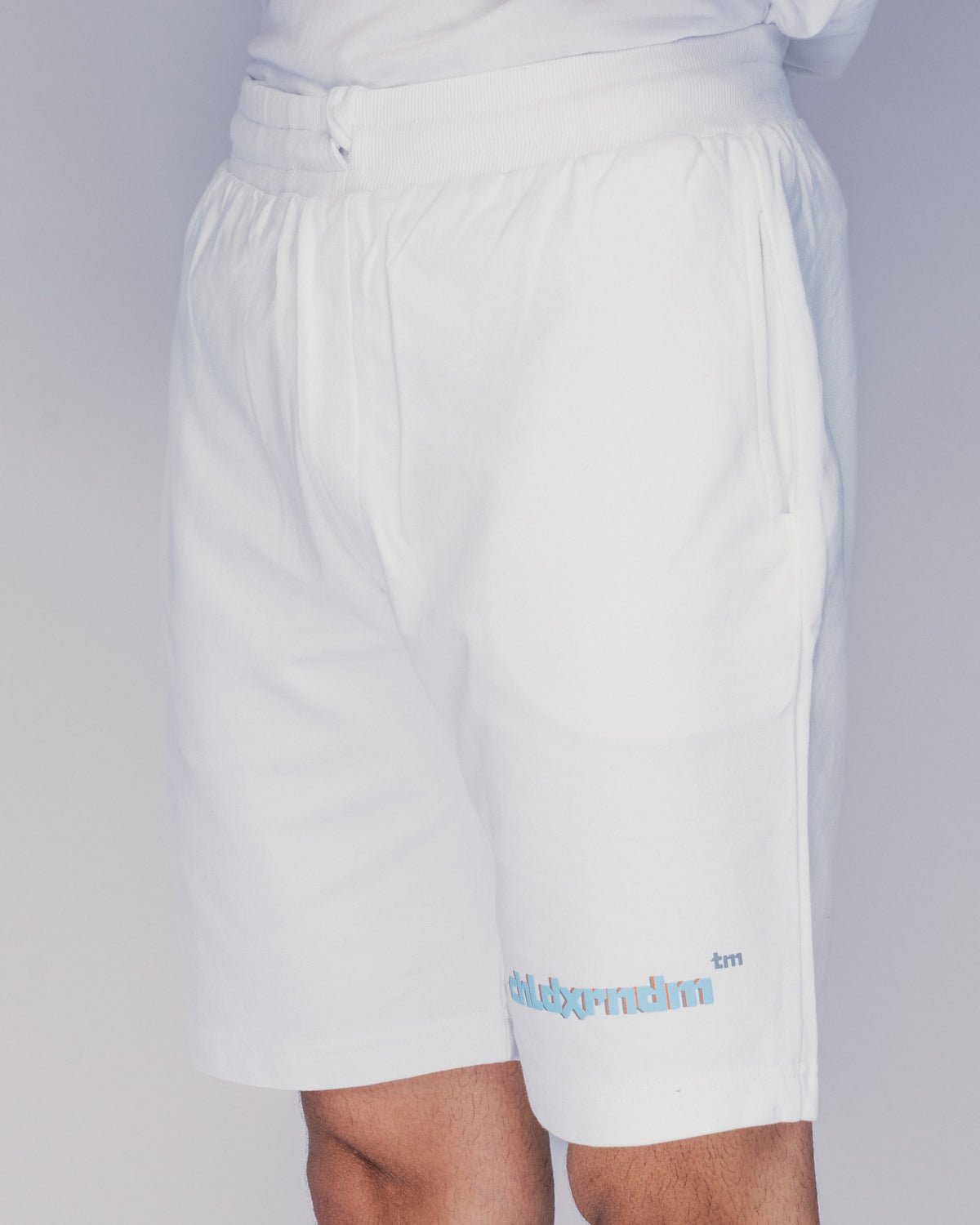 WHITE SHORTS